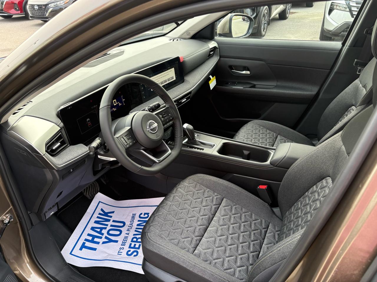 2025 Nissan Kicks SV Photo11