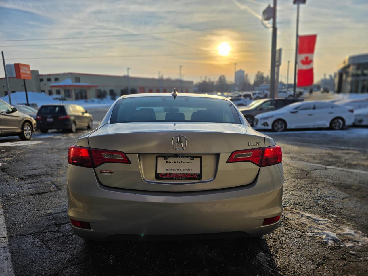 2013 Acura ILX NAVI | Leather | Sunroof | Backup Camera | Heated Seats Photo