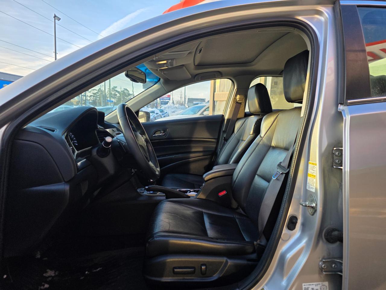 2013 Acura ILX NAVI | Leather | Sunroof | Backup Camera | Heated Seats Photo