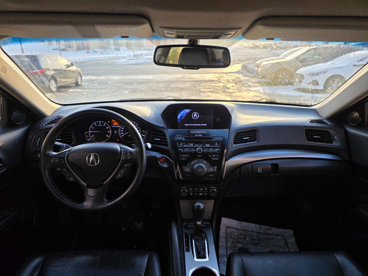 2013 Acura ILX NAVI | Leather | Sunroof | Backup Camera | Heated Seats Photo