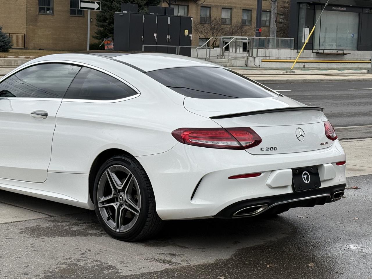 2019 Mercedes-Benz C-Class C300 //AMG SPORT | BURMESTER | PANO - Photo #12