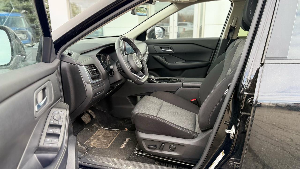 2024 Nissan Rogue  Photo4