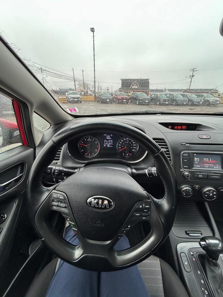 2016 Kia Forte EX - Photo #9