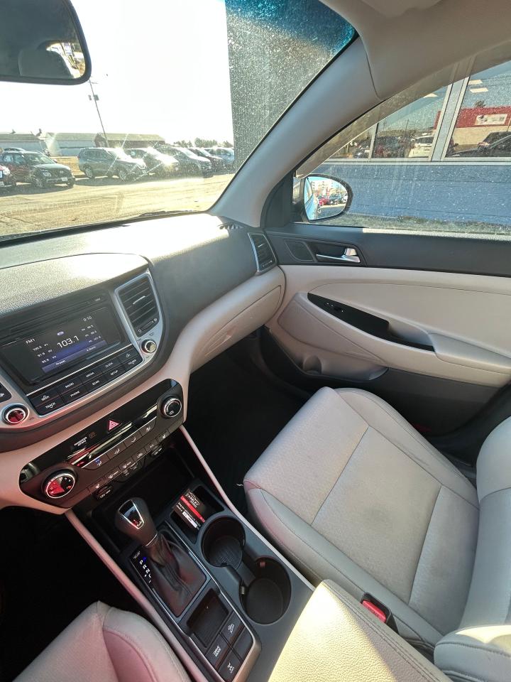 2017 Hyundai Tucson SE - Photo #10