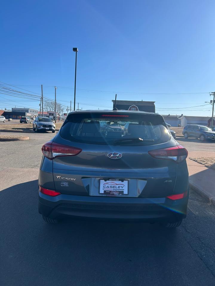 2017 Hyundai Tucson SE - Photo #5