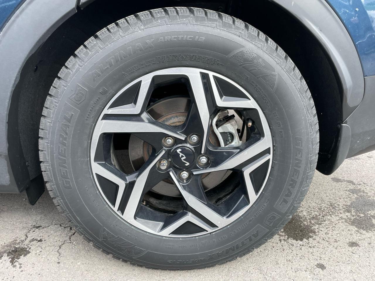 2023 Kia Sportage LX - Photo #16