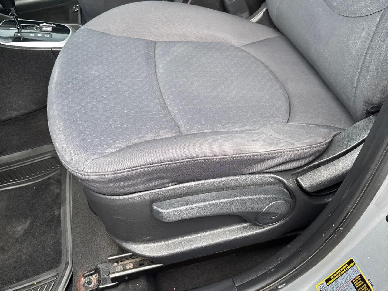 2013 Hyundai Accent 5DR HB AUTO GLS Photo44