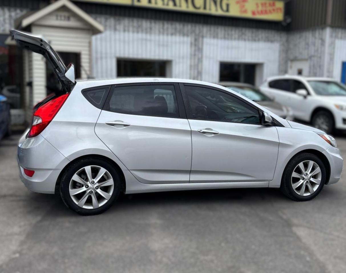 2013 Hyundai Accent 5DR HB AUTO GLS Photo36