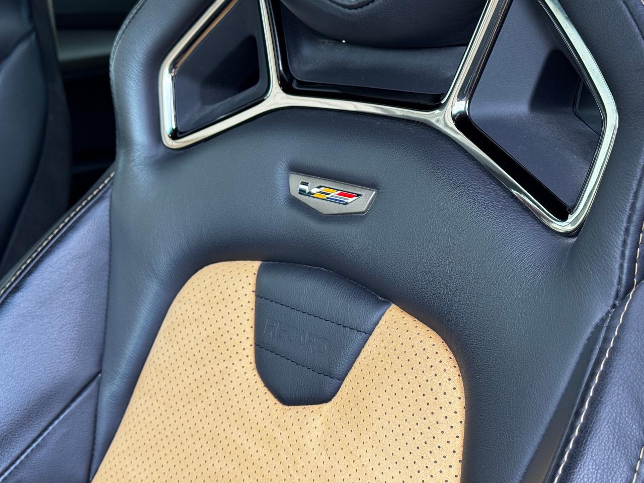 2018 Cadillac ATS-V SEDAN **1 OF 2 MANUALS IN THE COUNTRY** - Photo #39