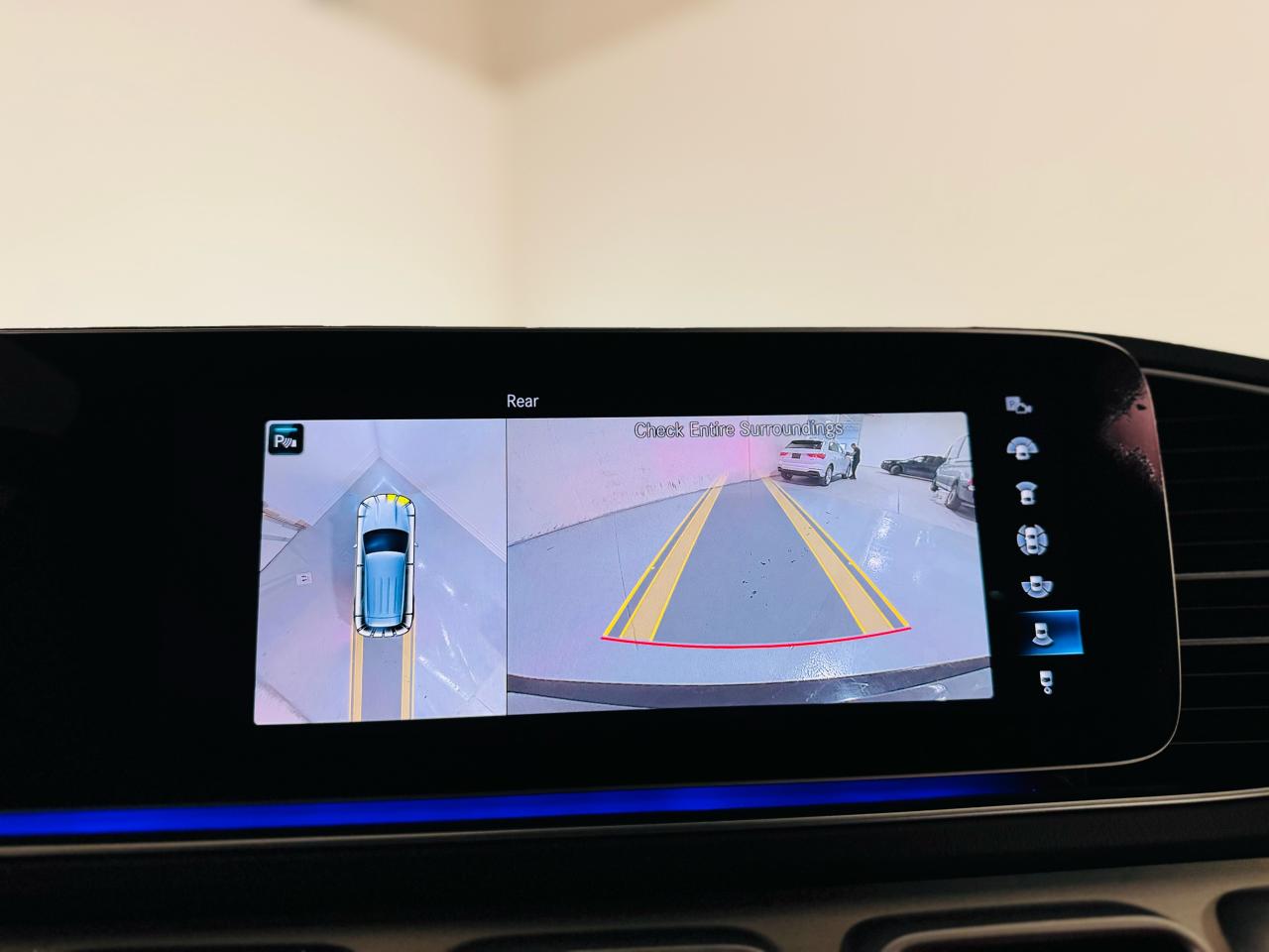 2021 Mercedes-Benz GLE AMG53 4MATIC | Red Interior - Photo #15