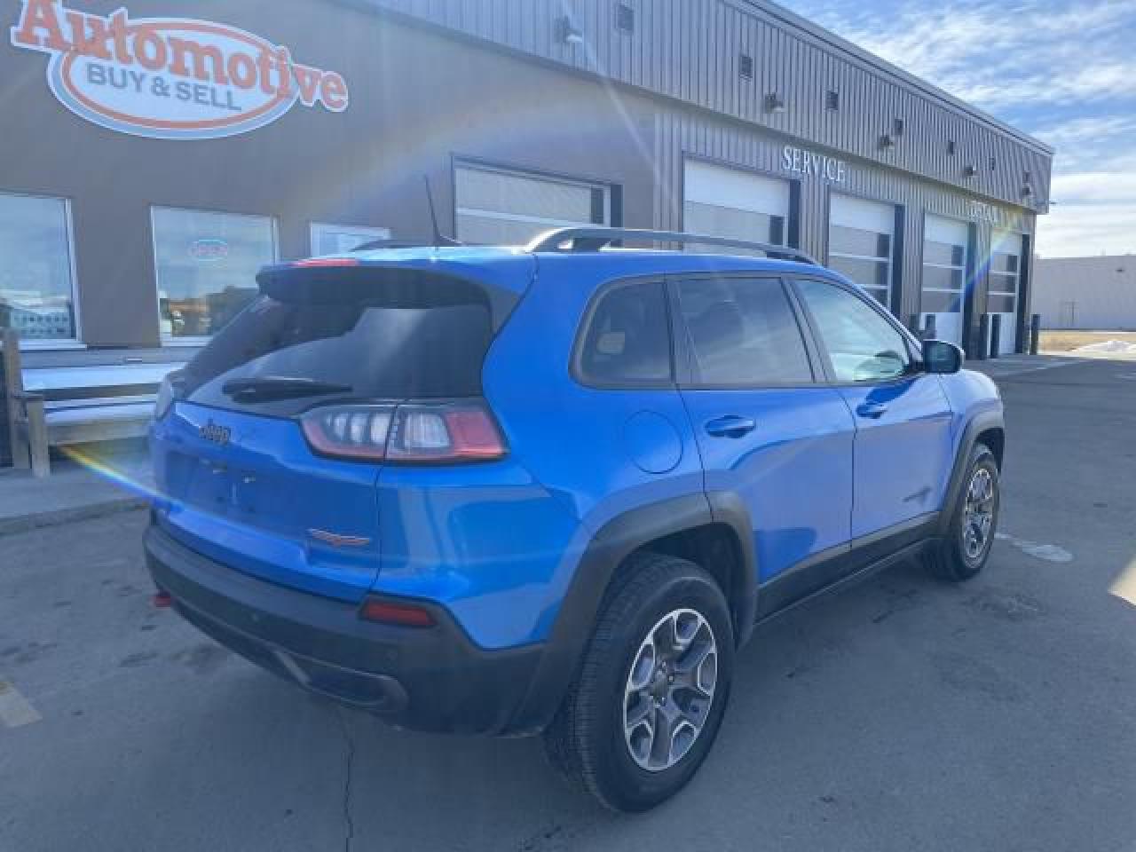 2020 Jeep Cherokee Trailhawk 4WD - Photo #2