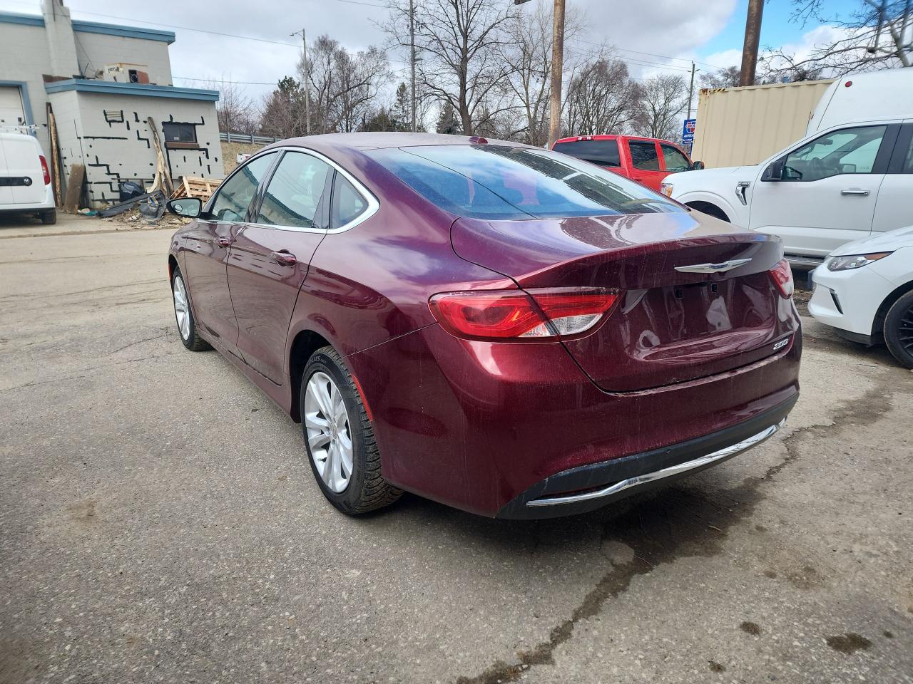 2016 Chrysler 200 Limited Photo4