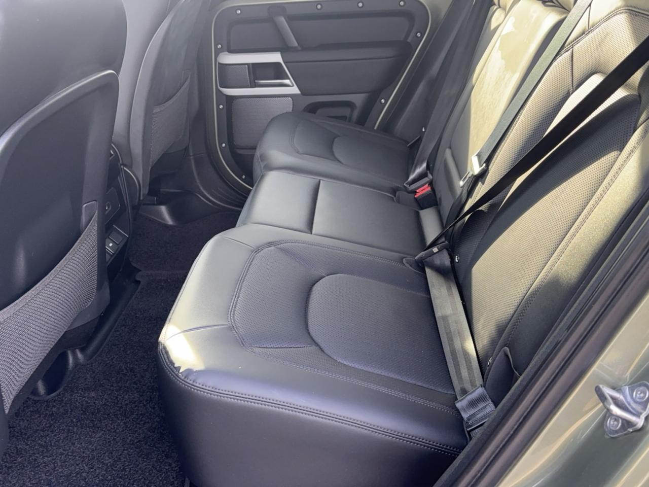 2024 Land Rover Defender S, Panoramic roof, Air Suspension, Like New