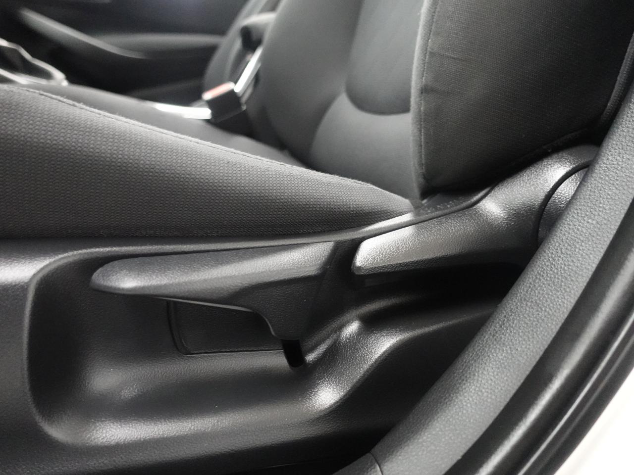 2021 Toyota Corolla LE UPGRADE | Sunroof | LaneDep | BSM | CarPlay