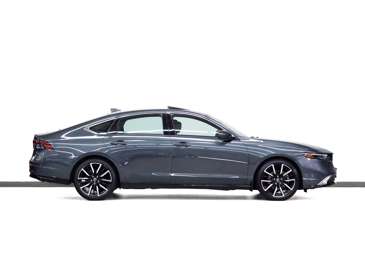 2024 Honda Accord HYBRID TOURING | Nav | Leather | Sunroof | CarPlay Photo