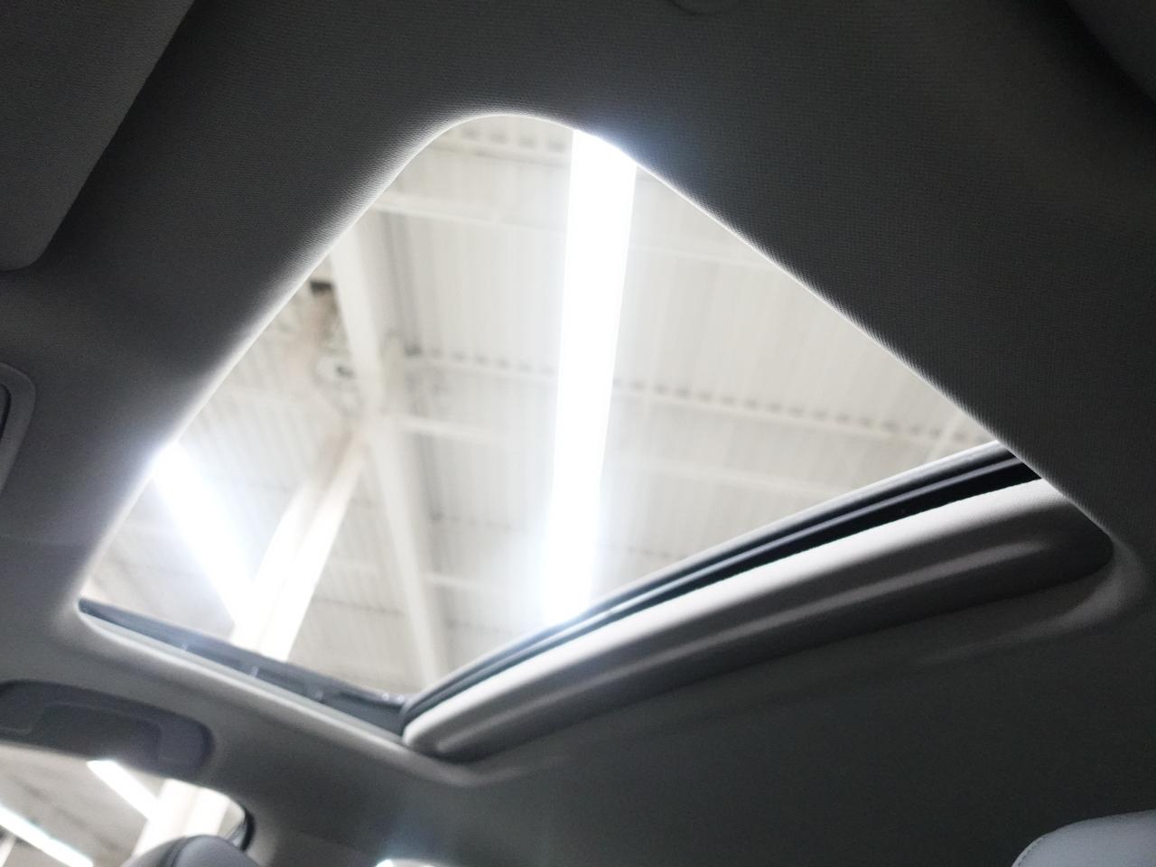 2024 Honda Accord HYBRID TOURING | Nav | Leather | Sunroof | CarPlay Photo