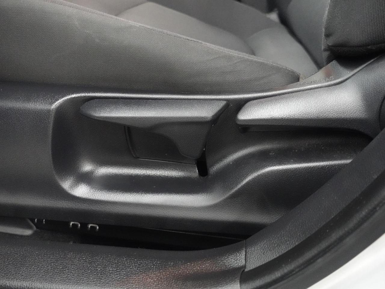 2022 Toyota Corolla LE UPGRADE | Sunroof | LaneDep | BSM | CarPlay