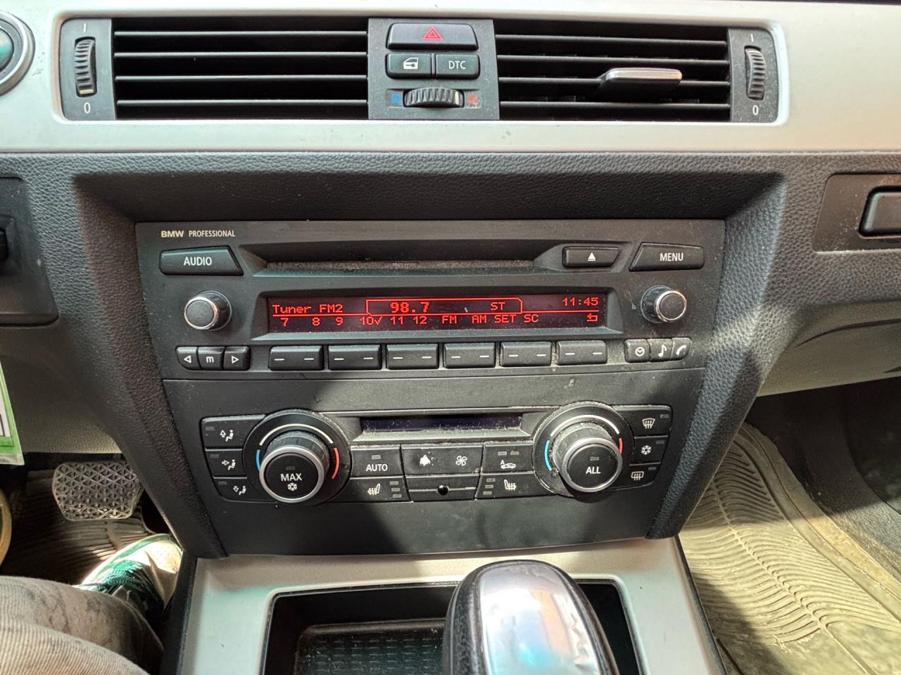 2011 BMW 3 Series 4dr Sdn 323i RWD South Africa Photo