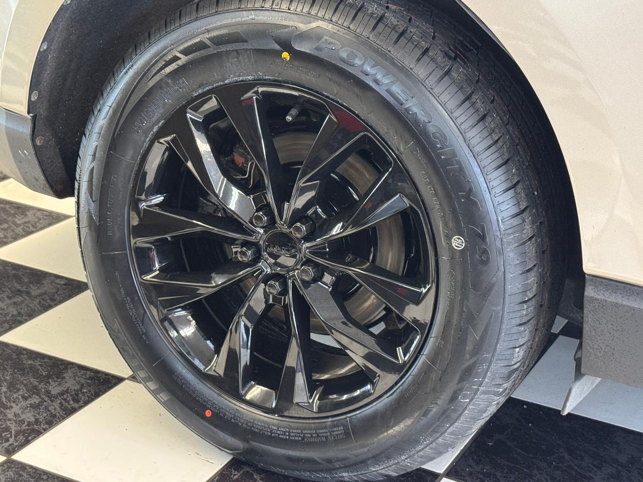 2018 Ford Edge SE AWD+New Tires+Rims+Alloys+Camera+CLEAN CARFAX - Photo #48