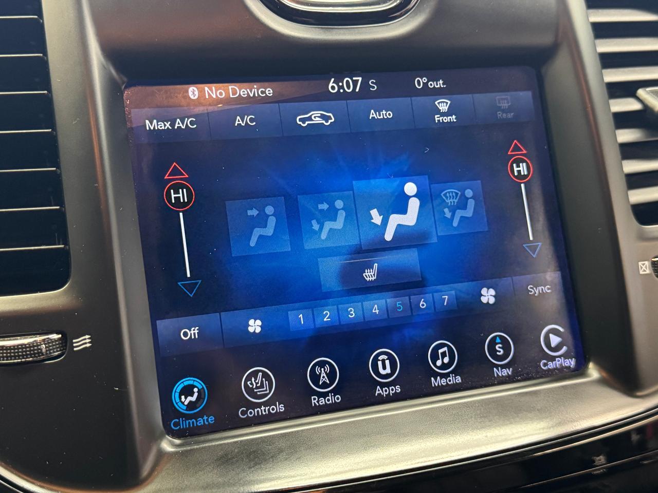 2017 Chrysler 300 S+New Tires+Camera+ApplePlay+CLEAN CARFAX - Photo #33