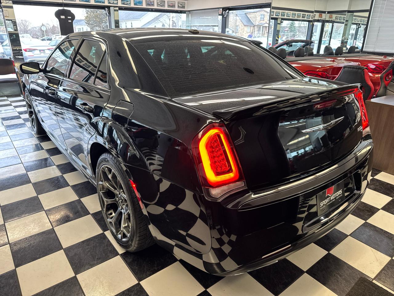 2017 Chrysler 300 S+New Tires+Camera+ApplePlay+CLEAN CARFAX - Photo #7