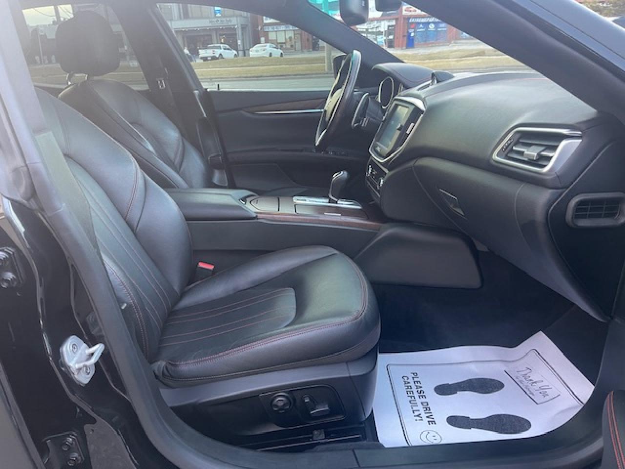 2016 Maserati Ghibli SQ4 S Q4 / NAVIGATION / POWER SUNROOF - Photo #25