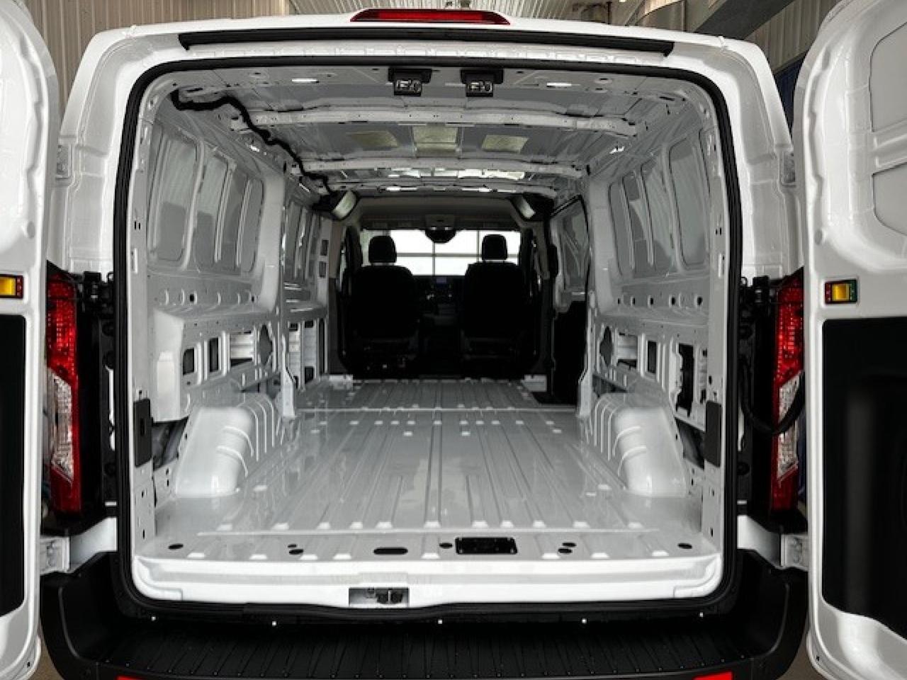 2025 Ford Transit Cargo Van T-250 148" Low Rf 9070 GVWR RWD $11,000 off! Photo2