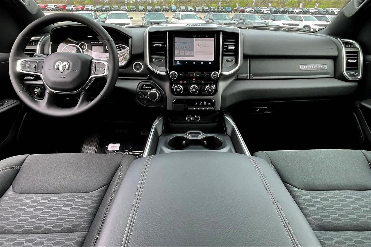 2025 RAM 1500 BIG HORN CREW | Level 1 | Sport App Pkg Photo4