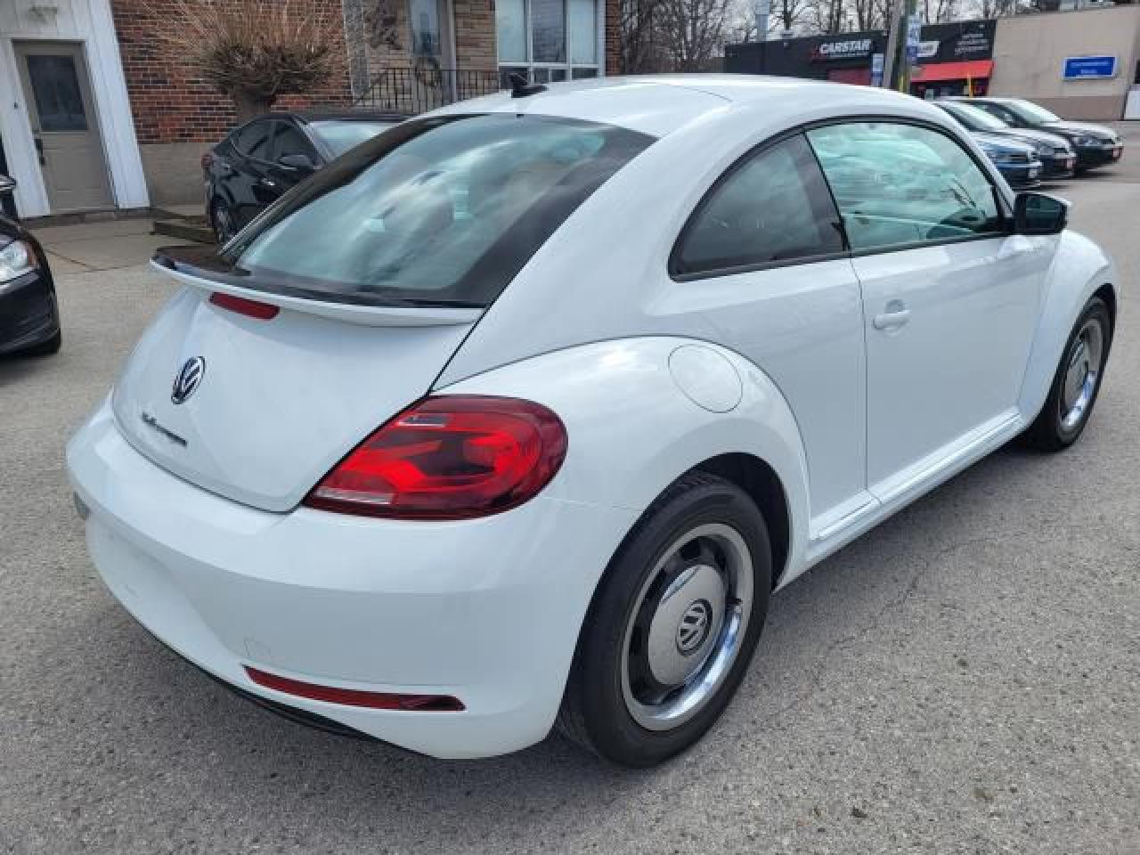2017 Volkswagen Beetle 1.8T COAST Photo3