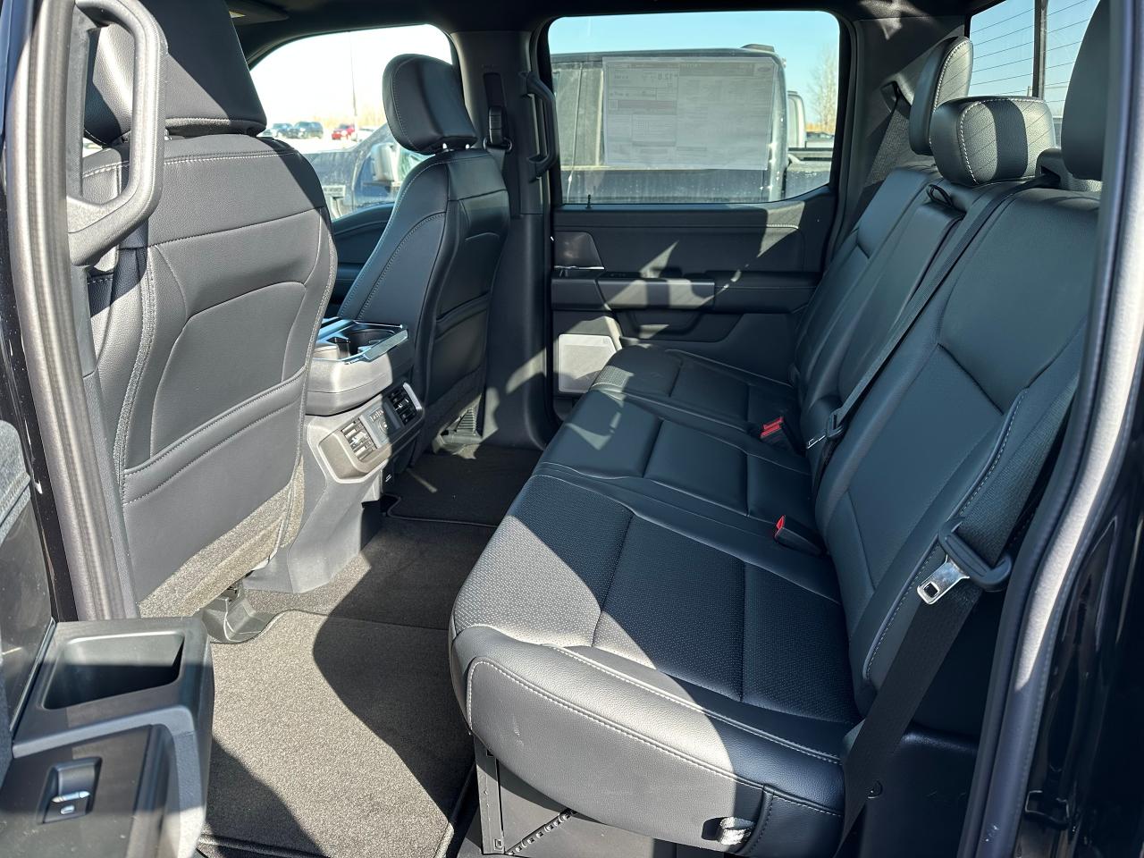 2025 Ford F-150 LARIAT 4WD SUPERCREW 5.5' BOX 502A Photo5