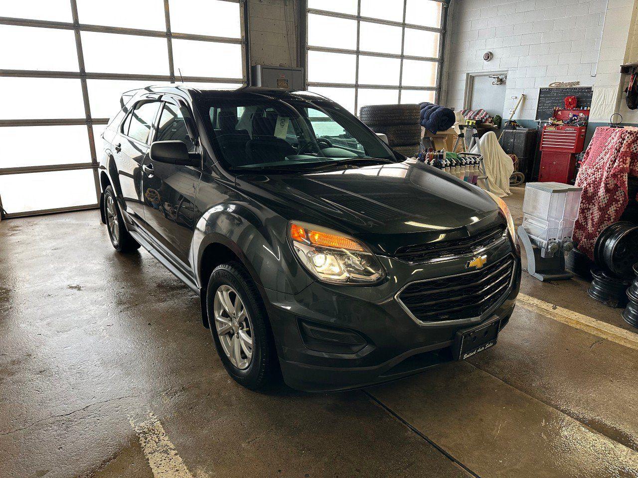 Used 2017 Chevrolet Equinox LS AWD 4dr LS w/1LS for sale in Walkerton, ON