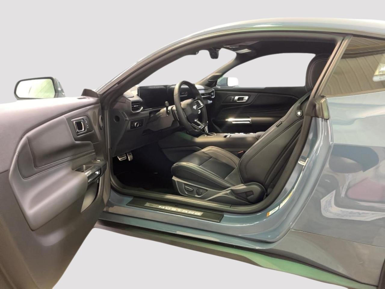 2025 Ford Mustang GT Premium Photo