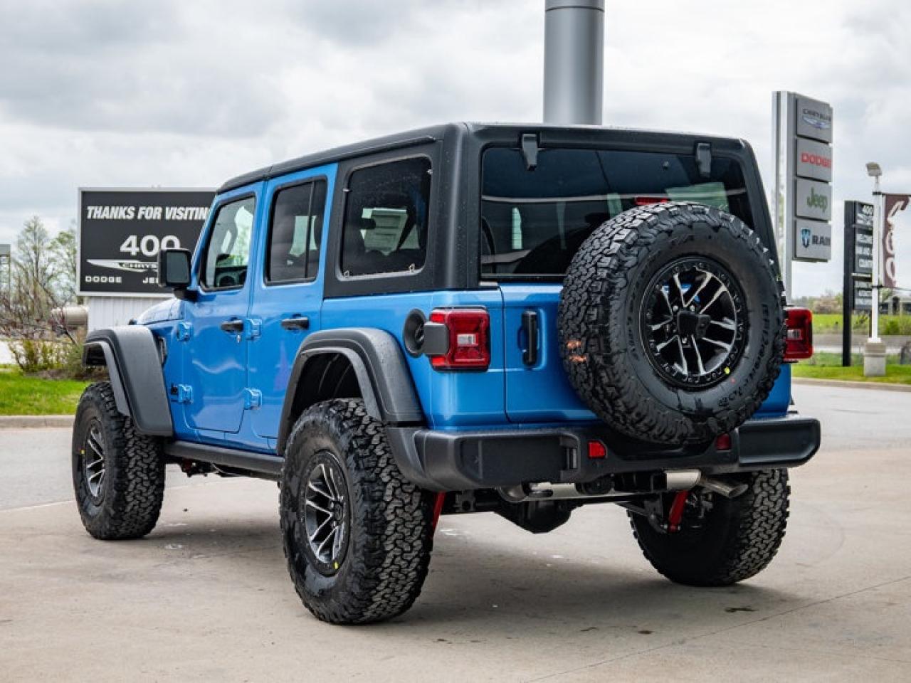 2025 Jeep Wrangler Willys Photo