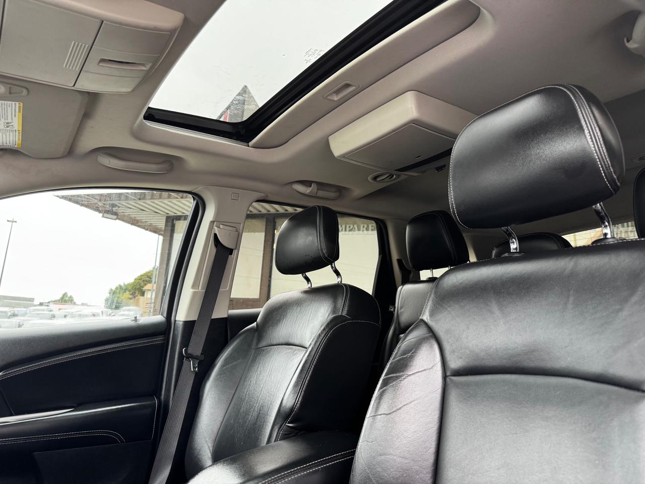 2016 Dodge Journey Crossroad 7 Seater | DVD | Leather | Sunroof | Backup Camera Photo