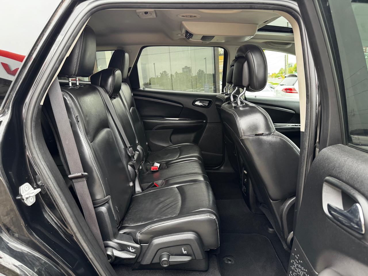 2016 Dodge Journey Crossroad 7 Seater | DVD | Leather | Sunroof | Backup Camera Photo