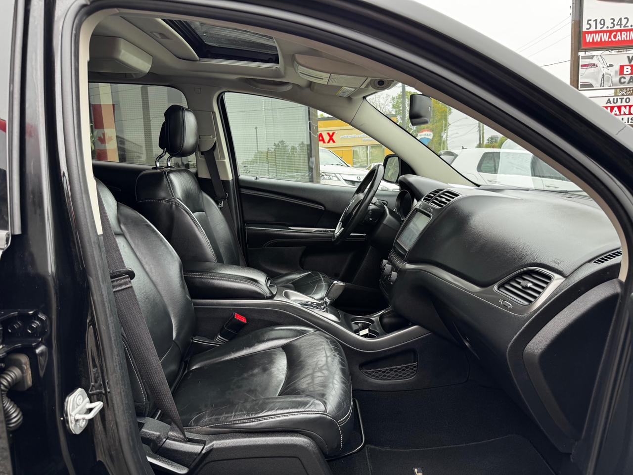 2016 Dodge Journey Crossroad 7 Seater | DVD | Leather | Sunroof | Backup Camera Photo
