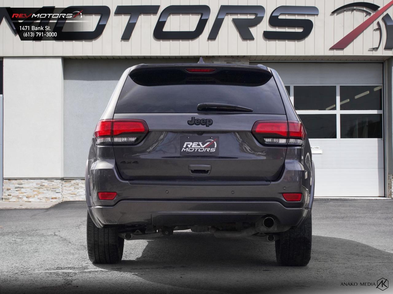 2020 Jeep Grand Cherokee Altitude Photo2