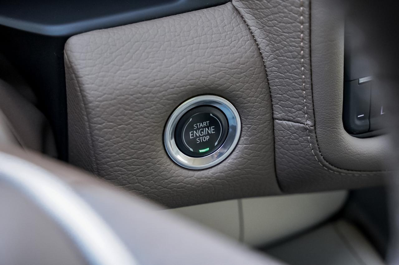 2023 GMC Yukon Denali | Captain Seats | rear Entertainment Photo