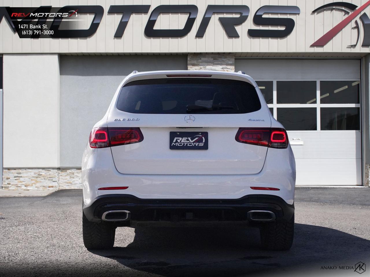 2022 Mercedes-Benz GLC 300 | AMG Sport Pkg | NIght Pkg Photo2