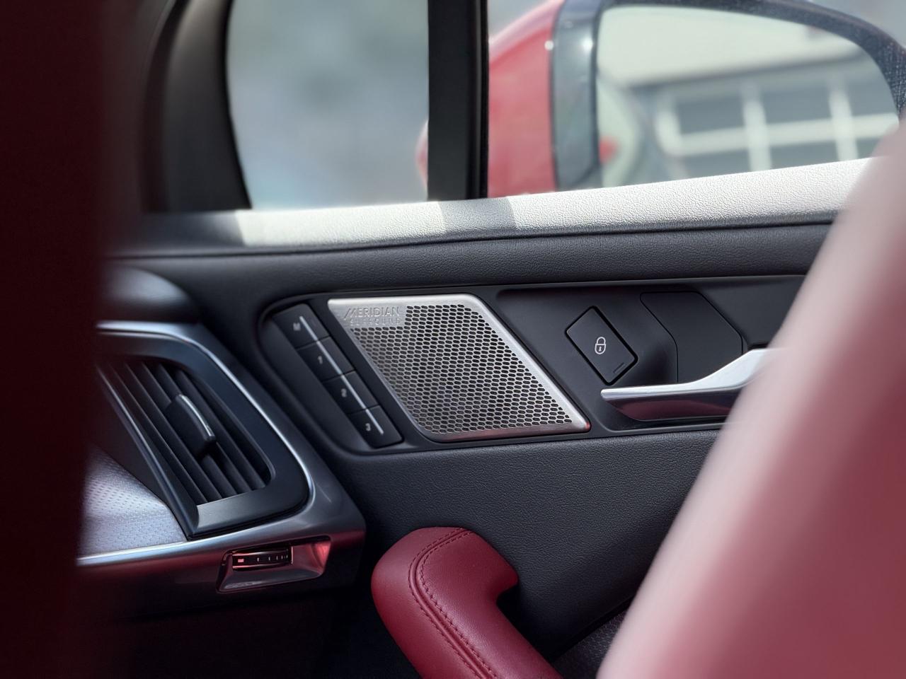 2019 Jaguar I-PACE FIRST EDITION | EV 400 | RED LEATHER - Photo #27