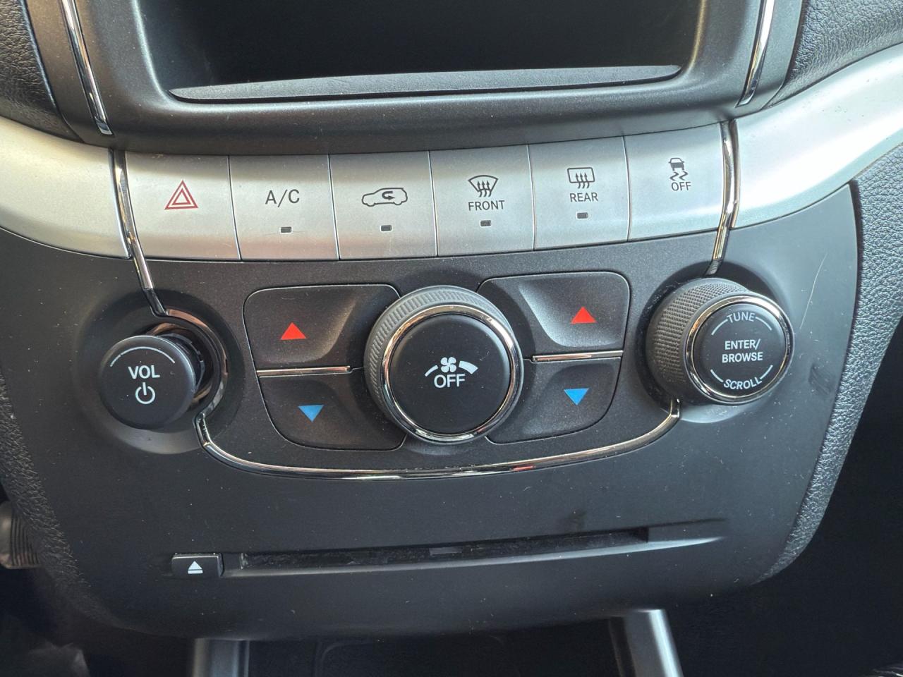 2012 Dodge Journey FWD 4DR SXT - Photo #15