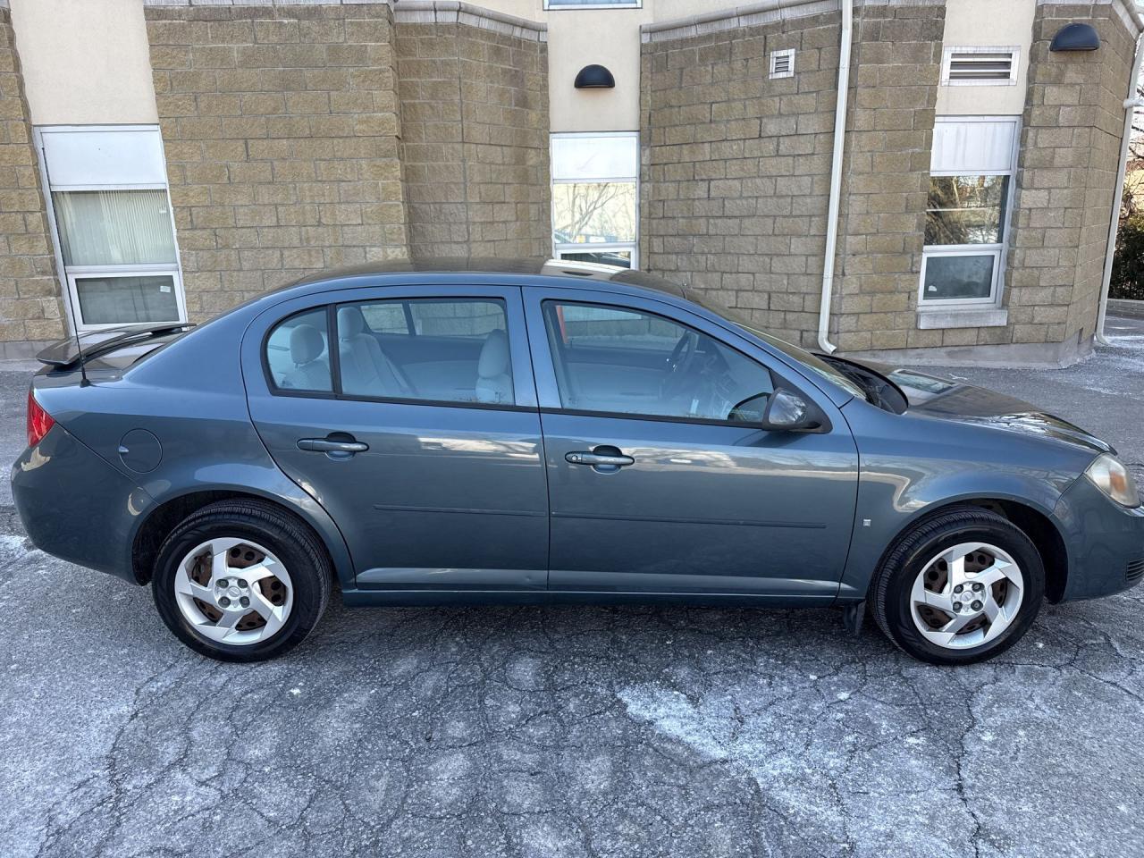 2007 Pontiac G5 4dr Sdn SE w/1SA - Photo #4