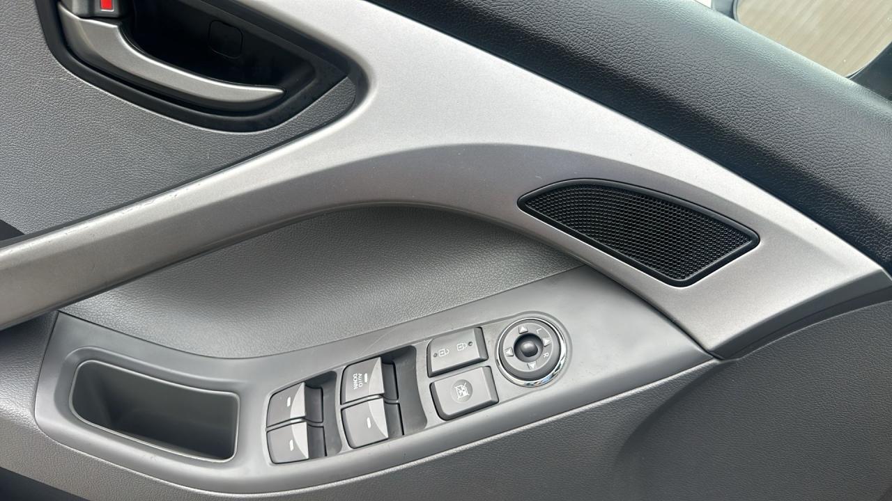 2013 Hyundai Elantra 4dr Sdn Man L *Ltd Avail* - Photo #9