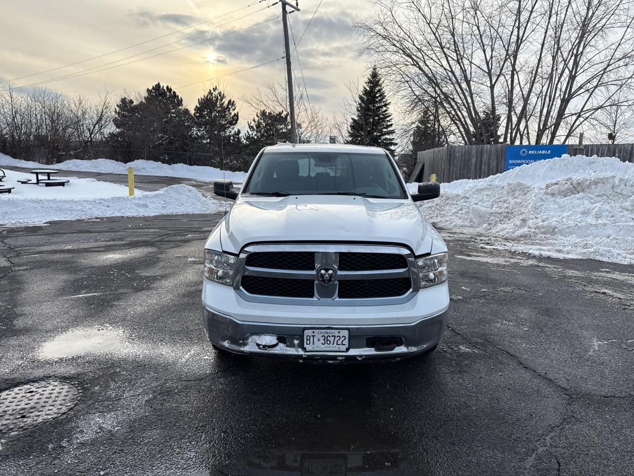 2013 RAM 1500 4WD CREW CAB 140.5" SLT - Photo #2