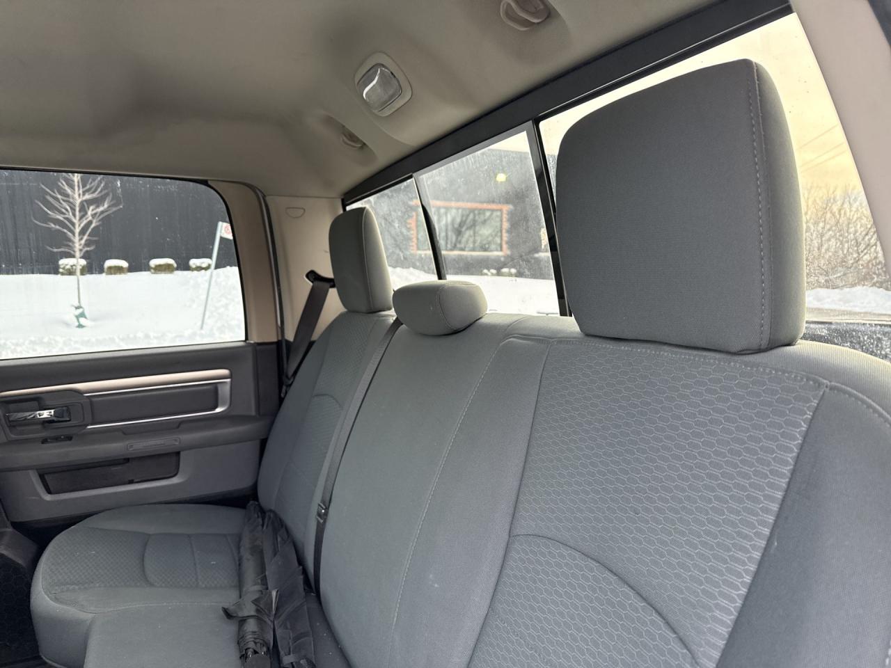 2013 RAM 1500 4WD CREW CAB 140.5" SLT - Photo #11