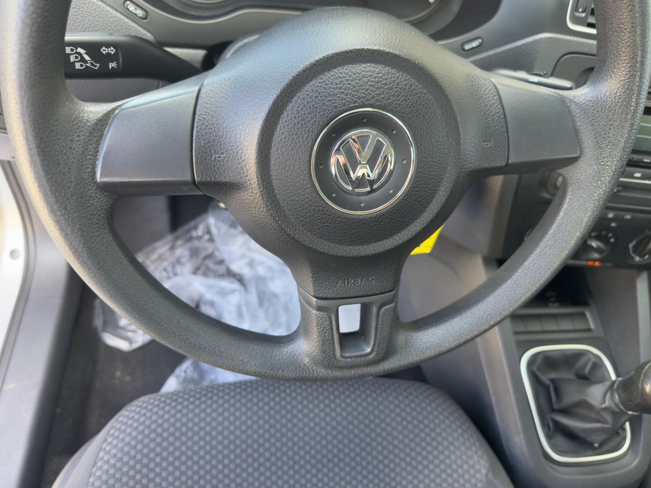 2012 Volkswagen Jetta 4dr 2.0L Man Trendline - Photo #13