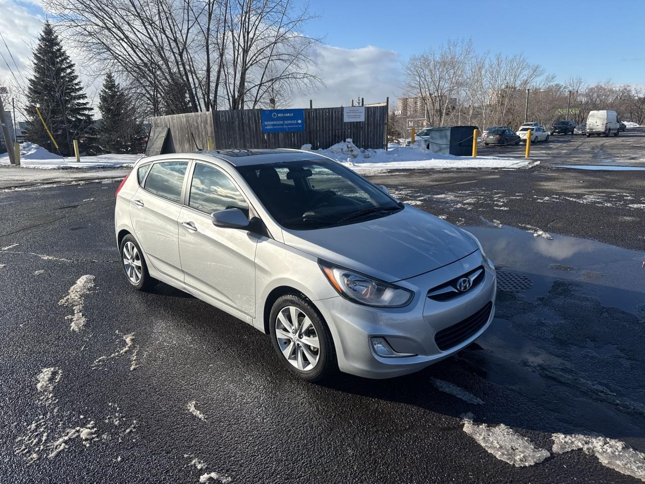 2012 Hyundai Accent 5dr HB Man GLS - Photo #2