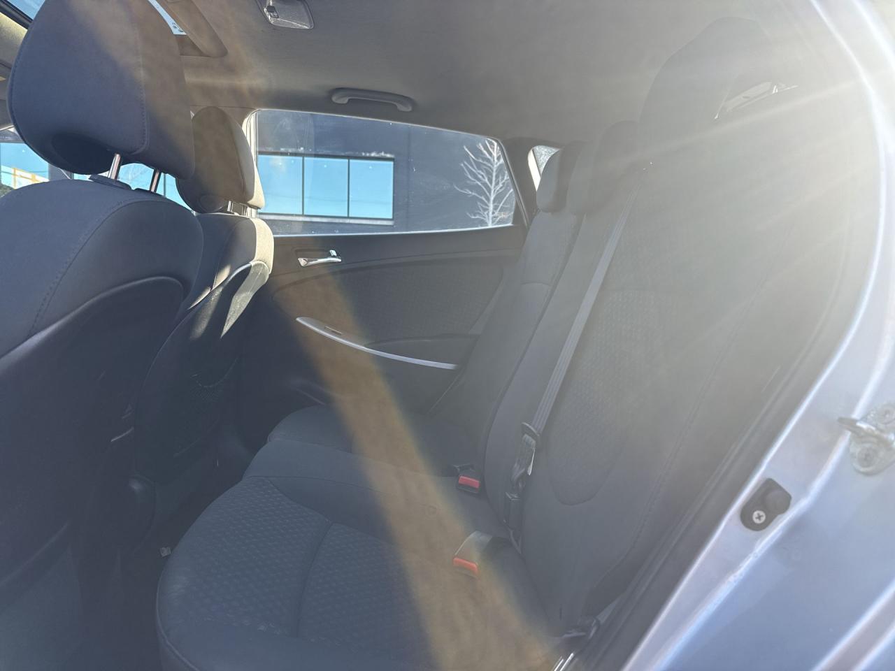 2012 Hyundai Accent 5dr HB Man GLS - Photo #10