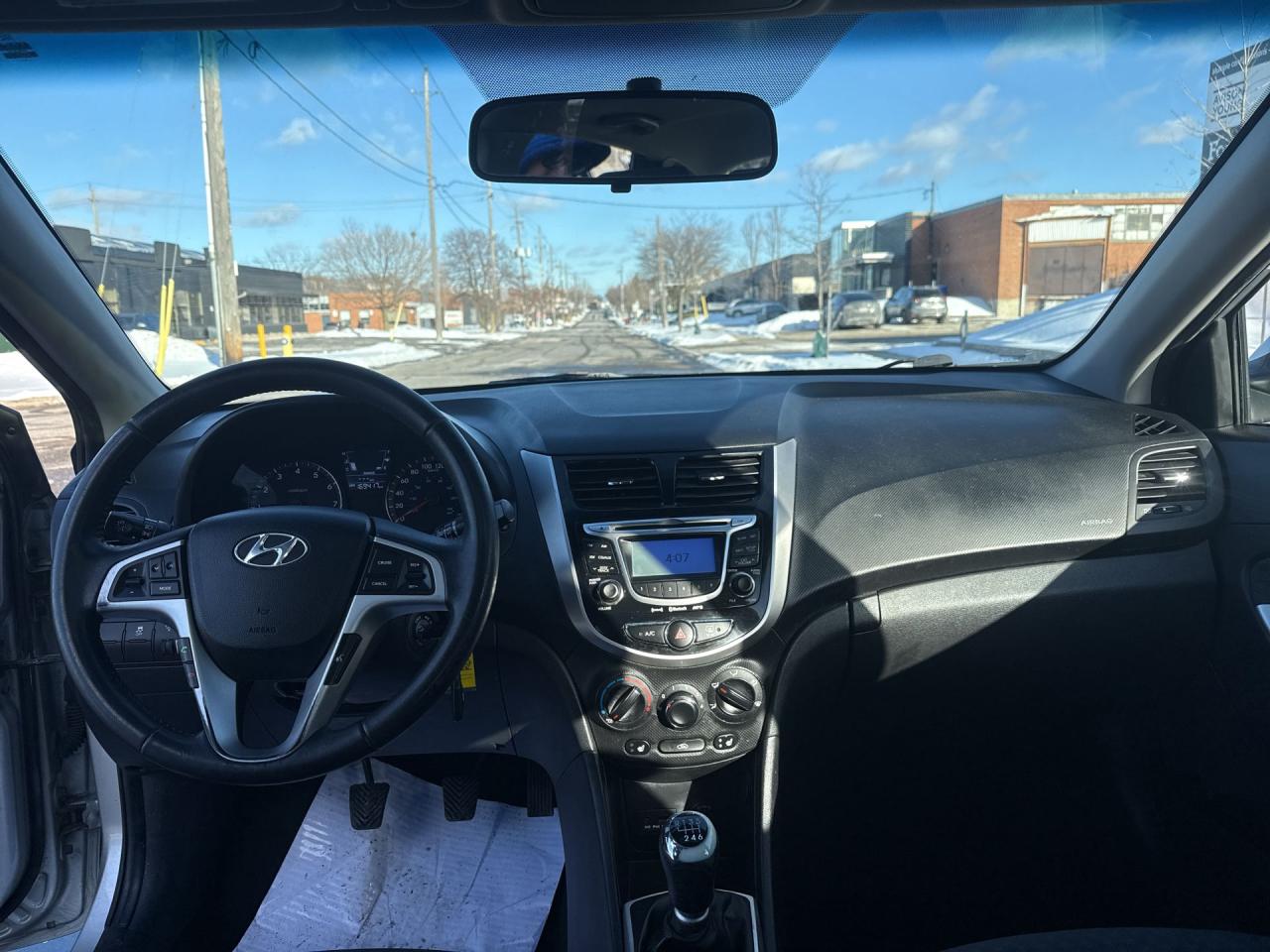 2012 Hyundai Accent 5dr HB Man GLS - Photo #11