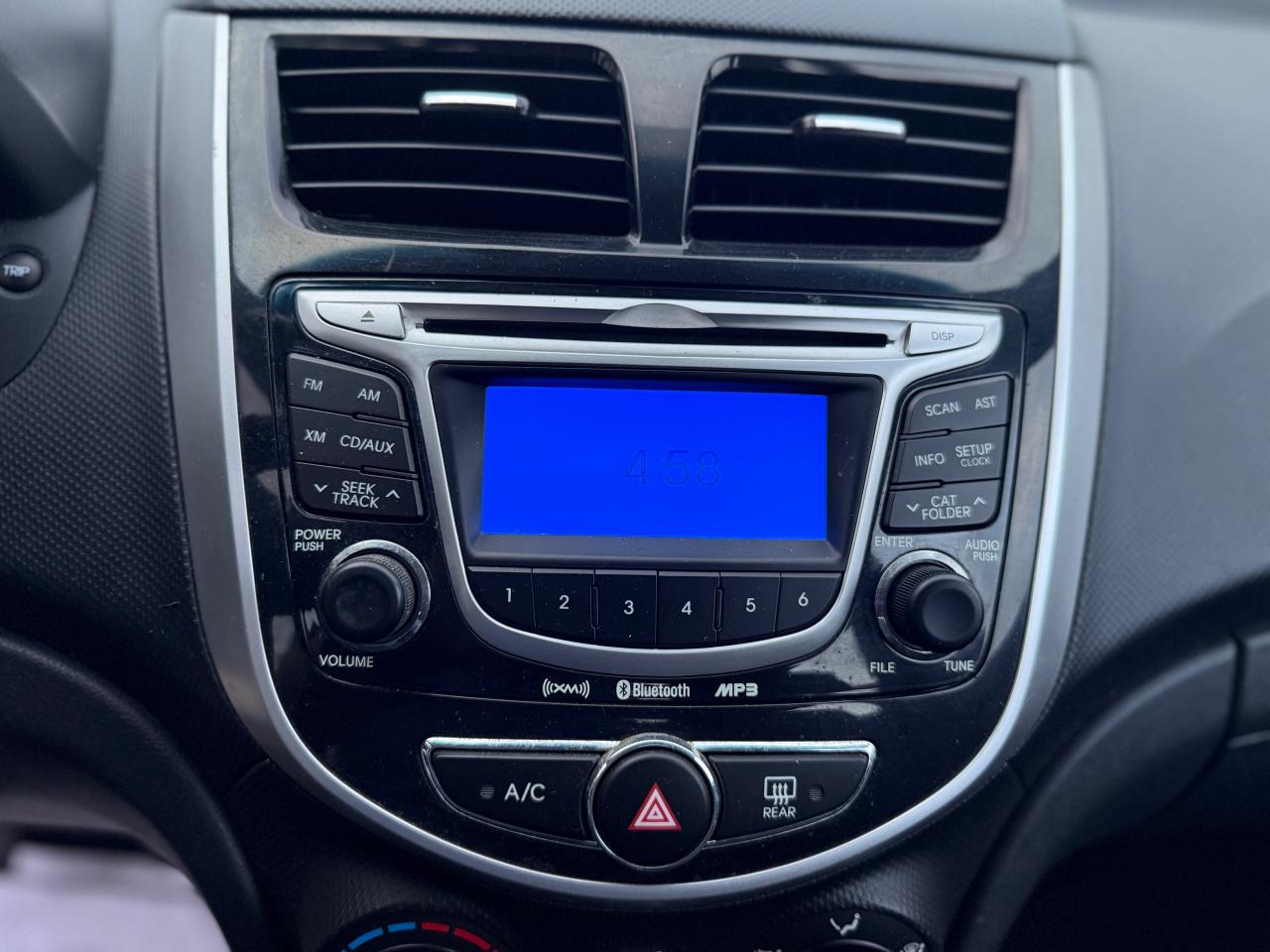 2012 Hyundai Accent 5DR HB MAN L - Photo #14